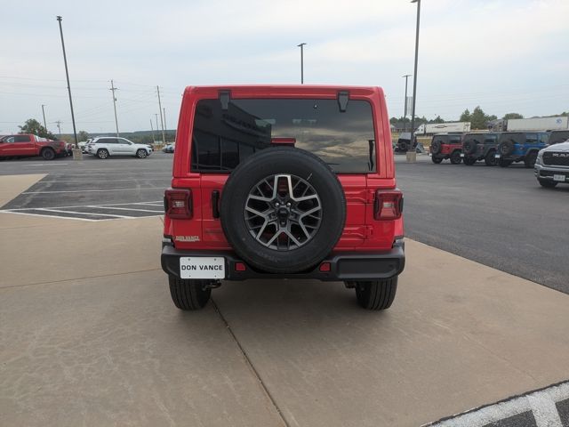 2025 Jeep Wrangler Sahara photo 3