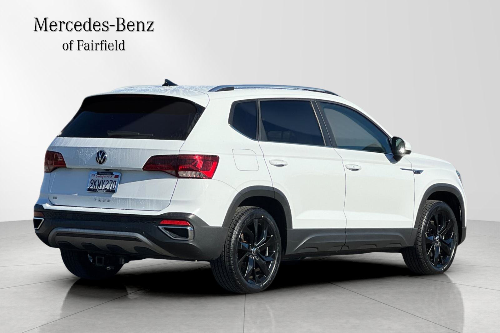 2023 Volkswagen Taos SE photo 2