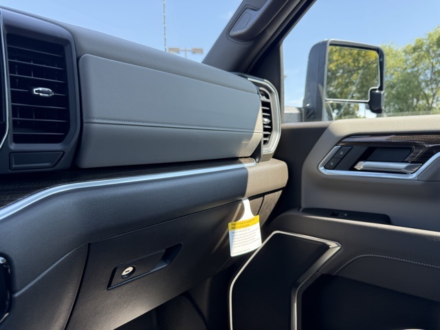 2025 Chevrolet Silverado 2500HD LT photo 22