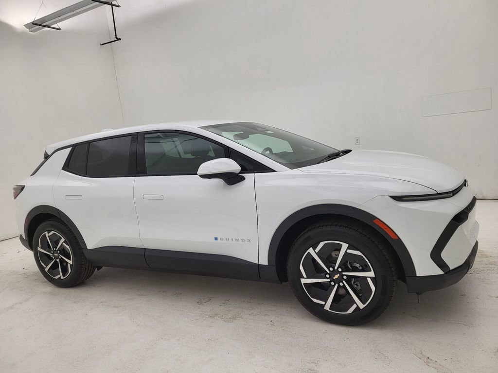 2026 Chevrolet Equinox EV 1LT's photo
