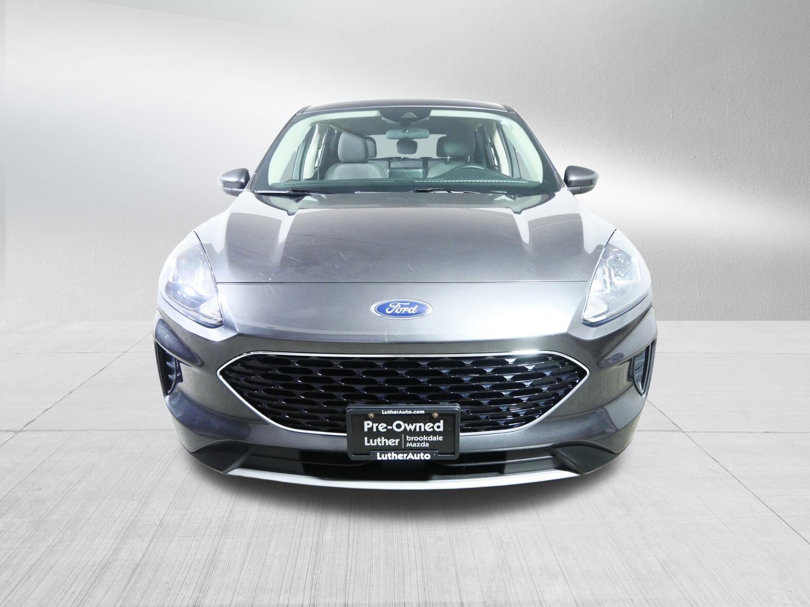 2020 Ford Escape SE photo 2