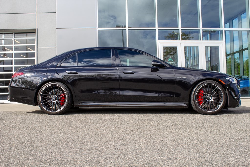 2025 Mercedes Benz S 63 e AMG 4MATIC photo 4