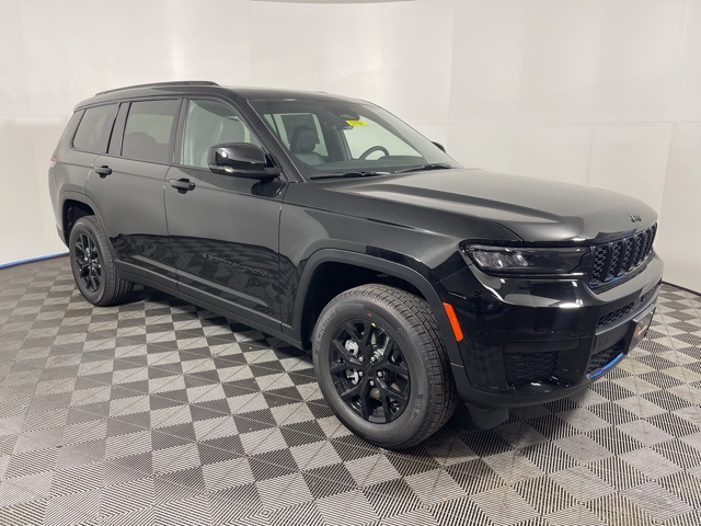 2025 Jeep Grand Cherokee L Altitude's photo