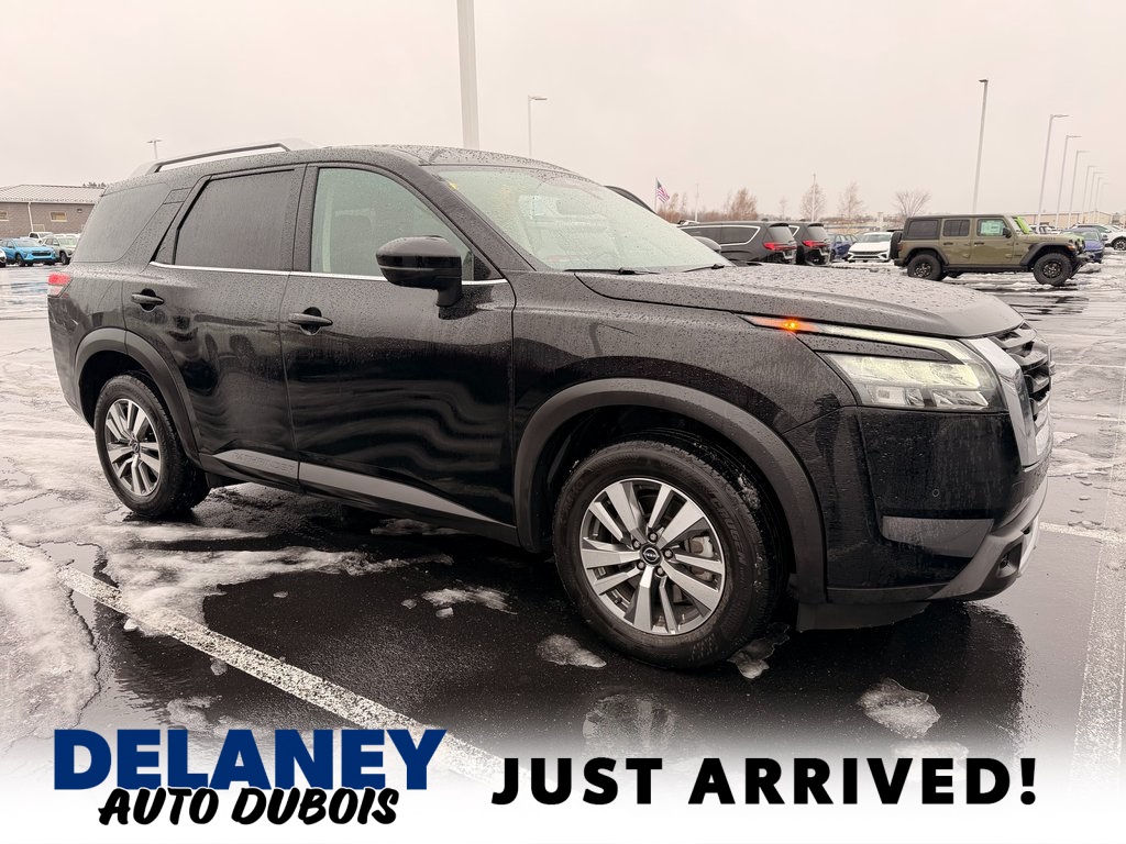 2025 Nissan Pathfinder SL's photo