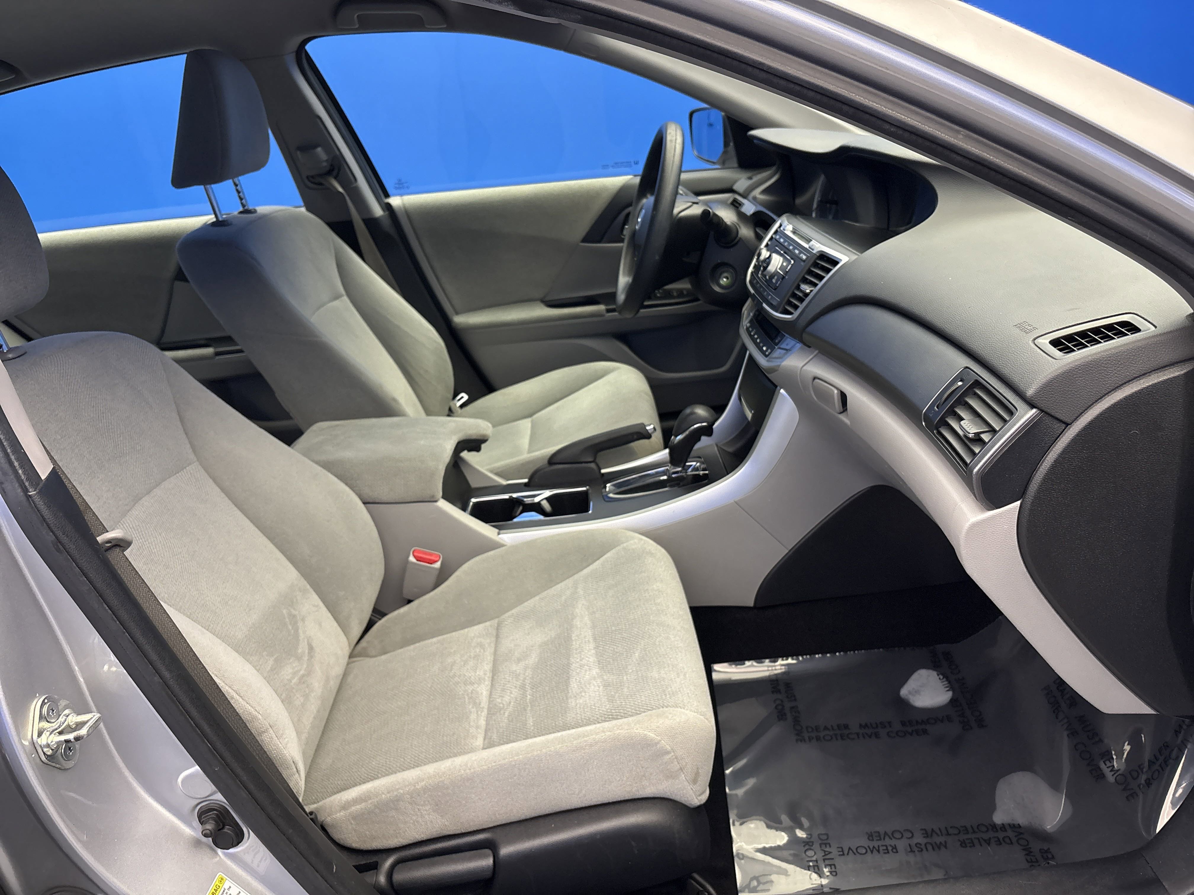 2013 Honda Accord LX photo 16