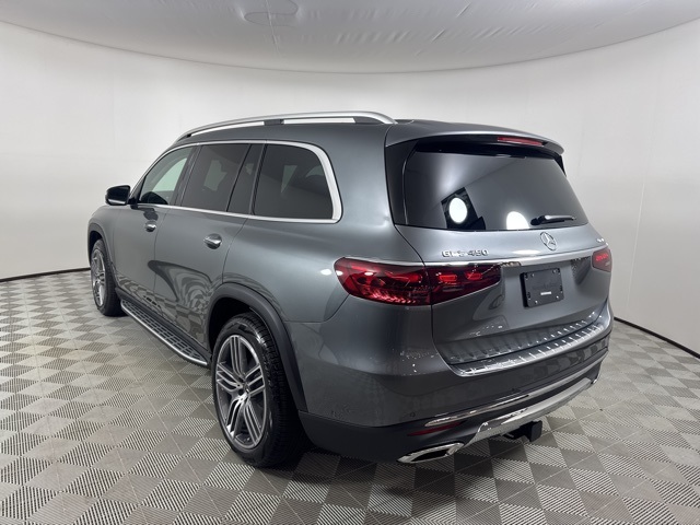 2026 Mercedes Benz GLS 450 4MATIC photo 4