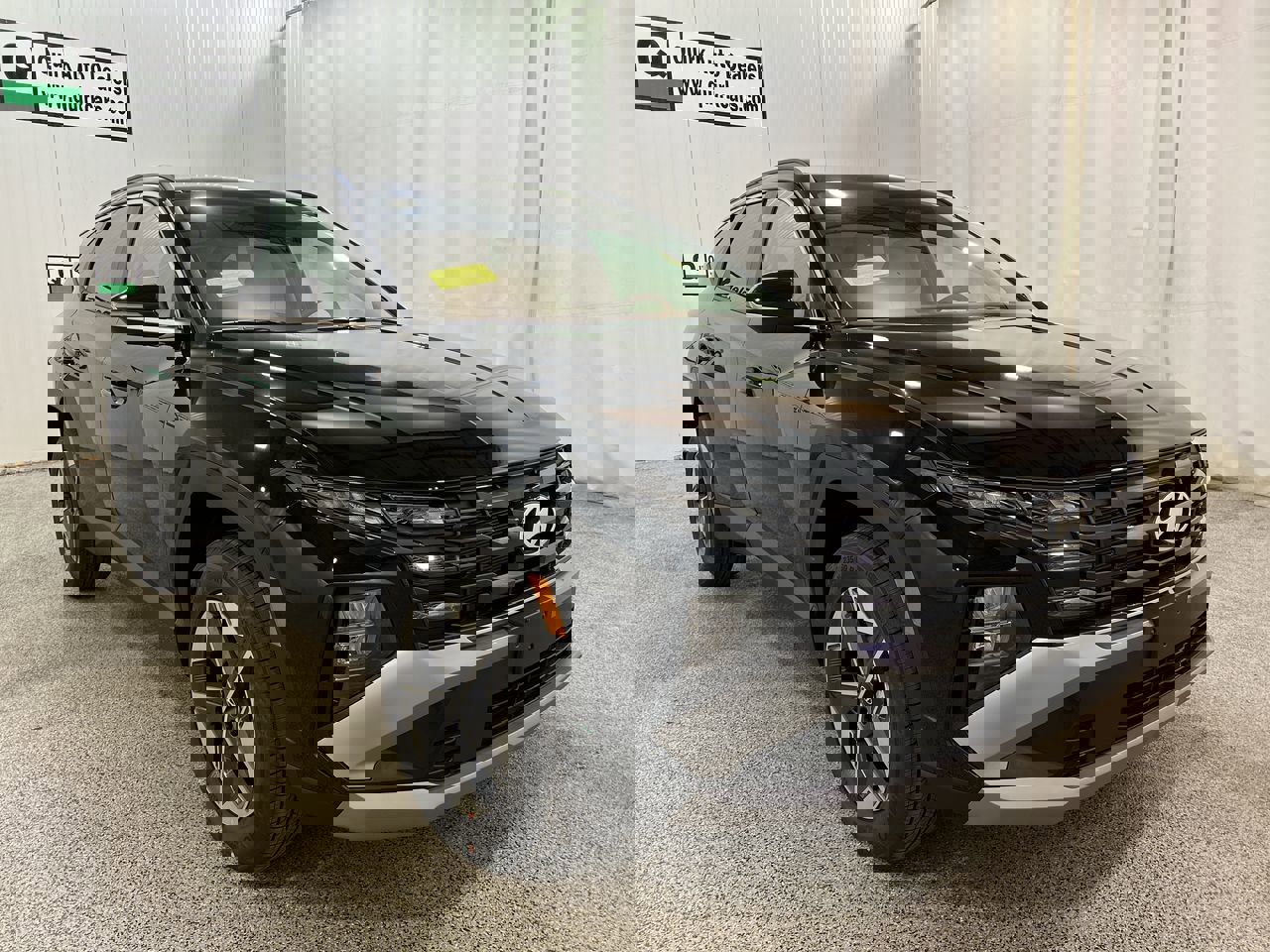 New 2025 Phantom Black Hyundai SEL Convenience image 1