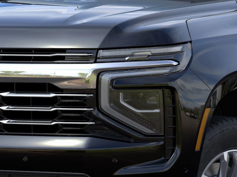2026 Chevrolet Suburban LT photo 9