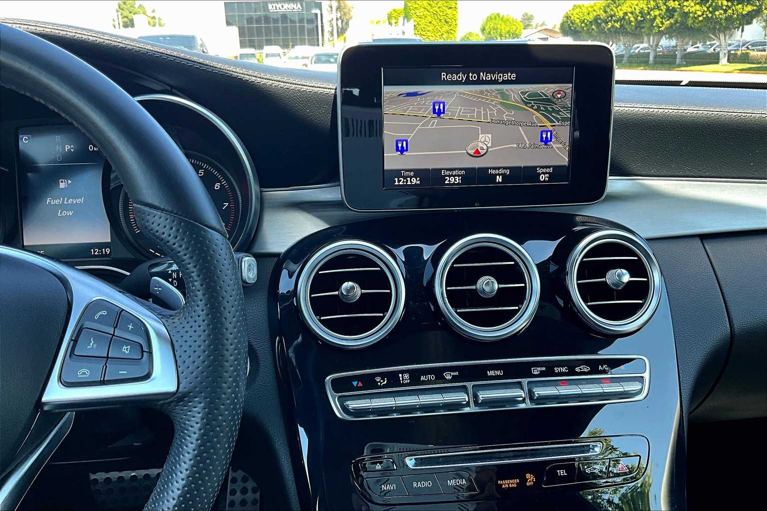 2017 Mercedes Benz C 300 photo 6