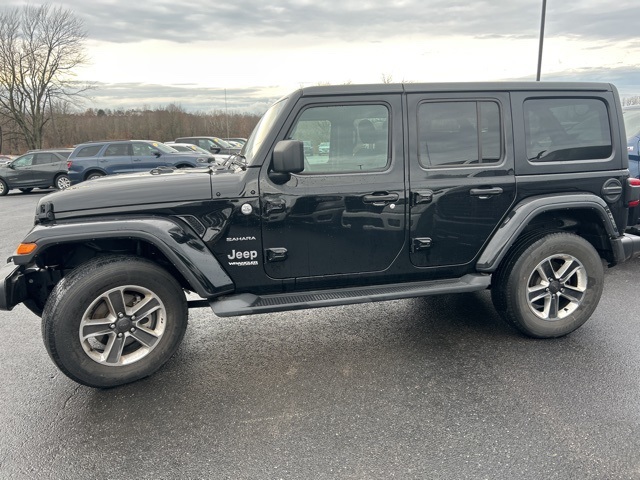 2022 Jeep Wrangler Unlimited Sahara photo 4