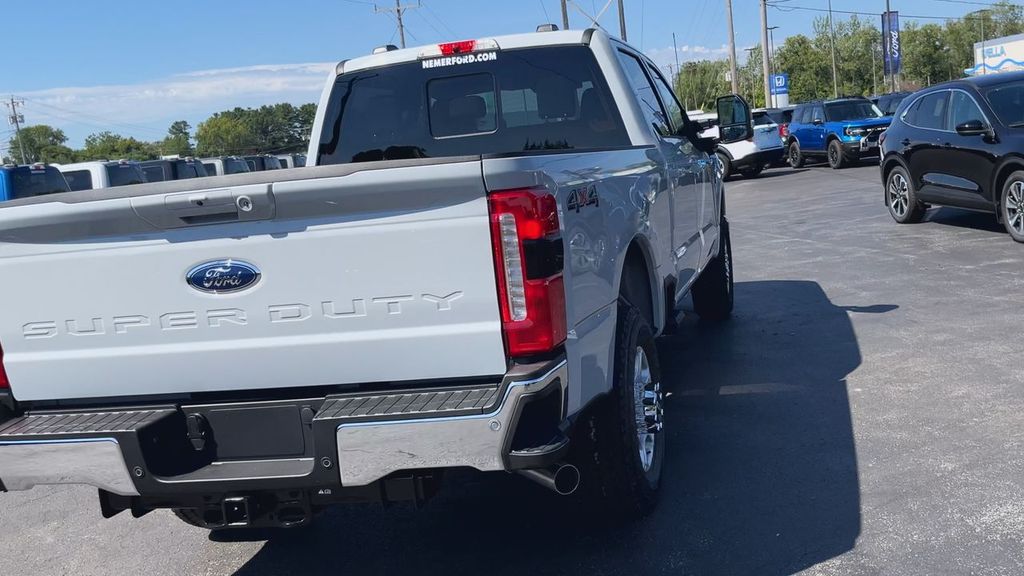 2026 Ford F-250 XLT photo 2