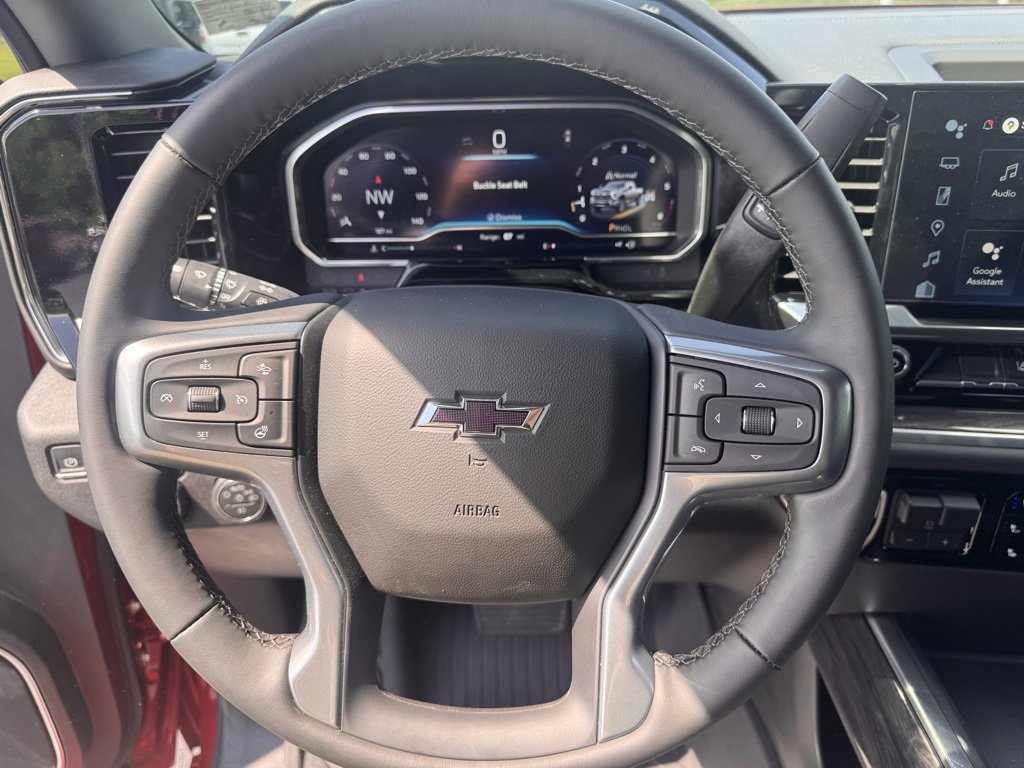 2025 Chevrolet Silverado 2500HD LTZ photo 2