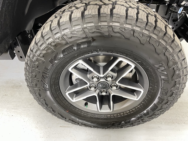 2025 Jeep Gladiator Mojave photo 10