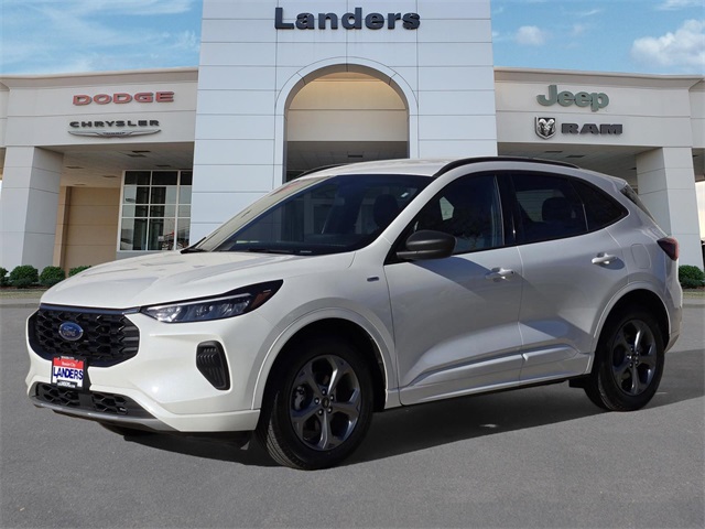 2024 Ford Escape ST-Line's photo