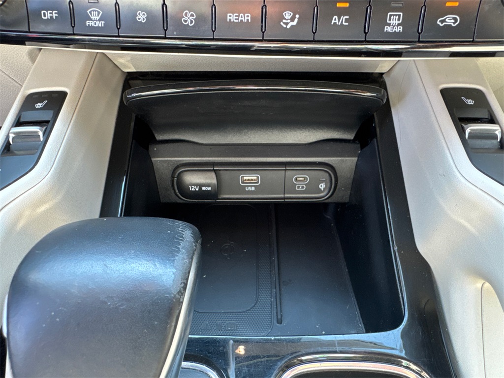 2024 Kia Telluride S photo 28