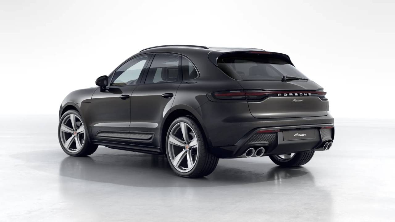 2026 Porsche Macan T photo 2