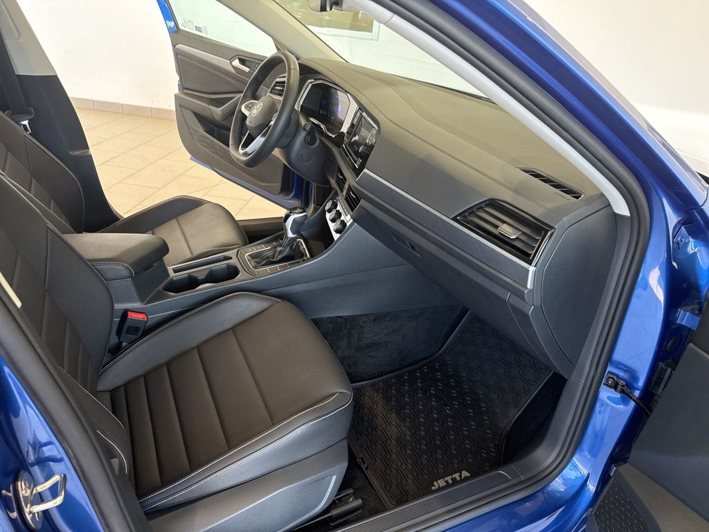 2024 Volkswagen Jetta 1.5T SE photo 13