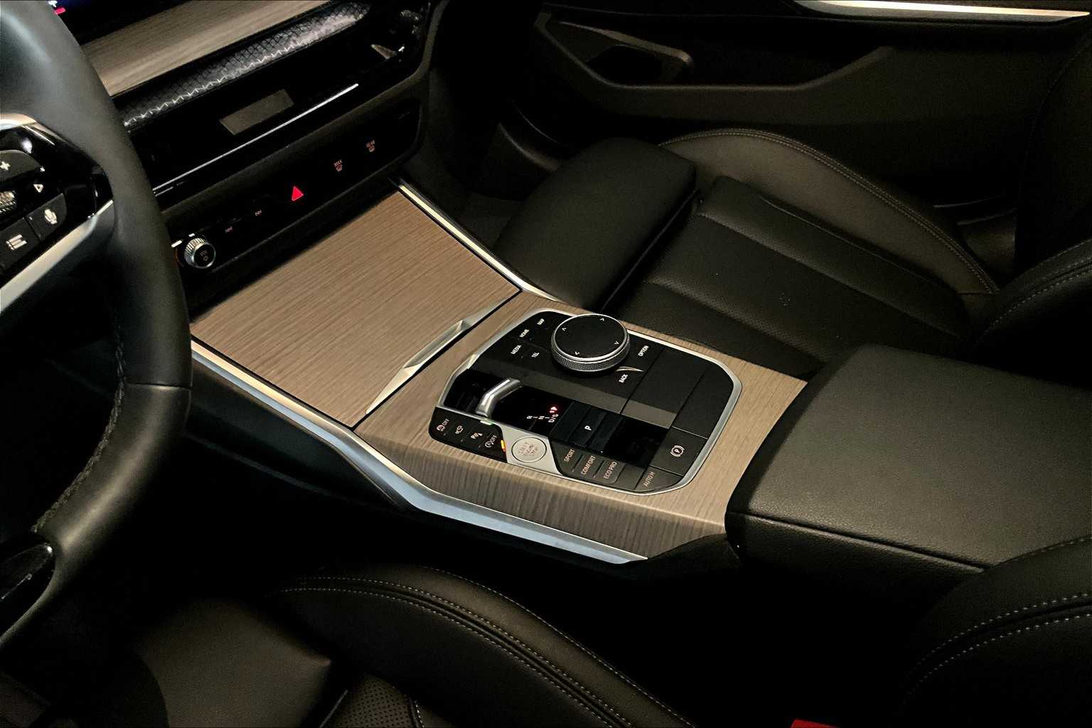 2025 Bmw 330i photo 16