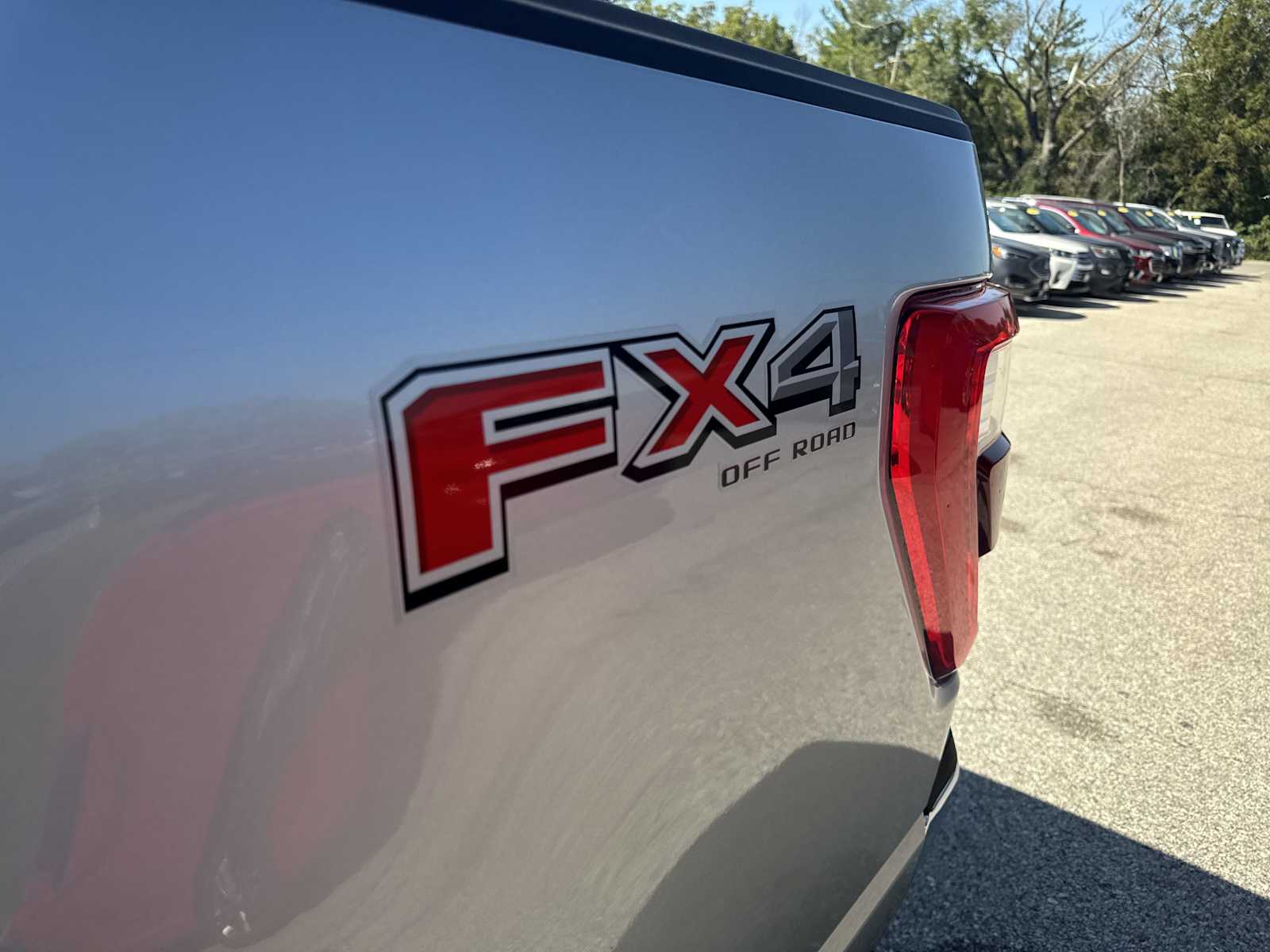 2023 Ford F-150 Lariat photo 14
