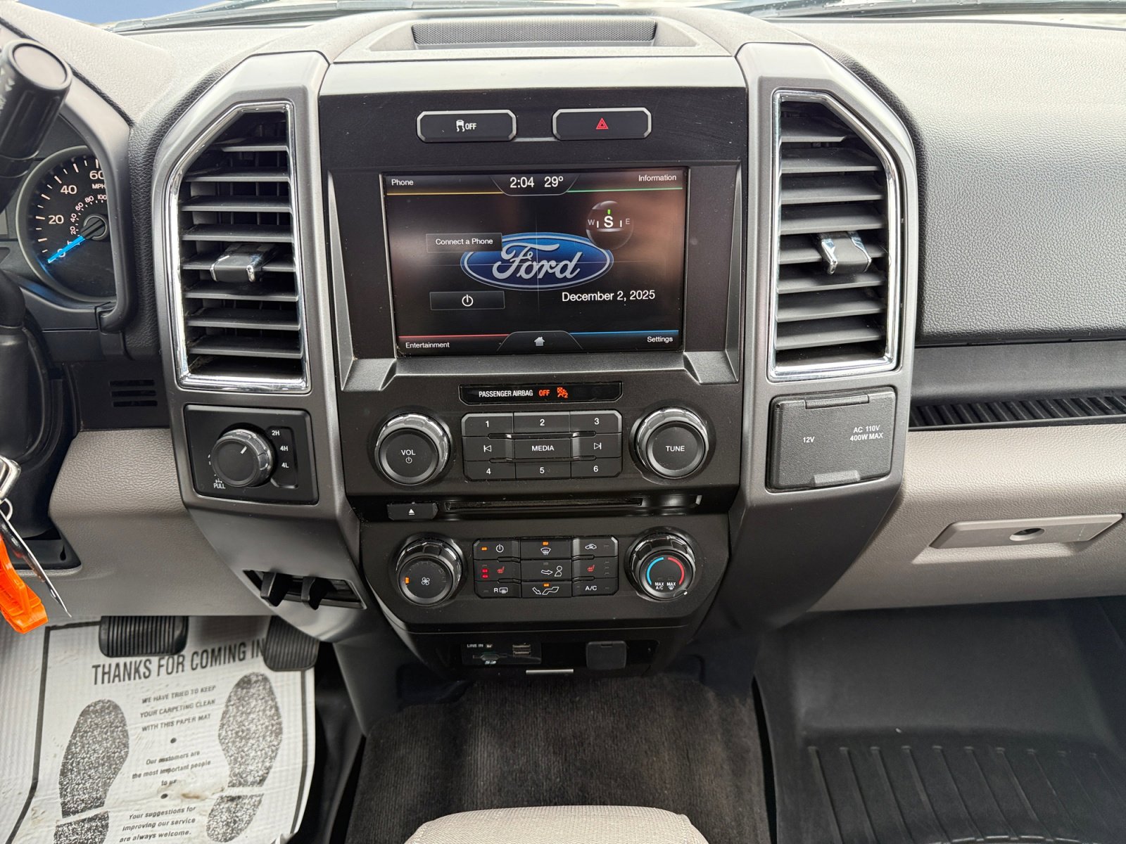 2015 Ford F-150 XLT photo 2