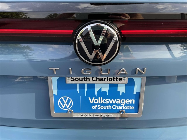 2025 Volkswagen Tiguan SE photo 7