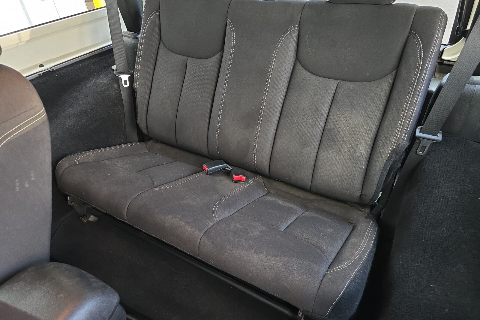 2013 Jeep Wrangler Sahara photo 13