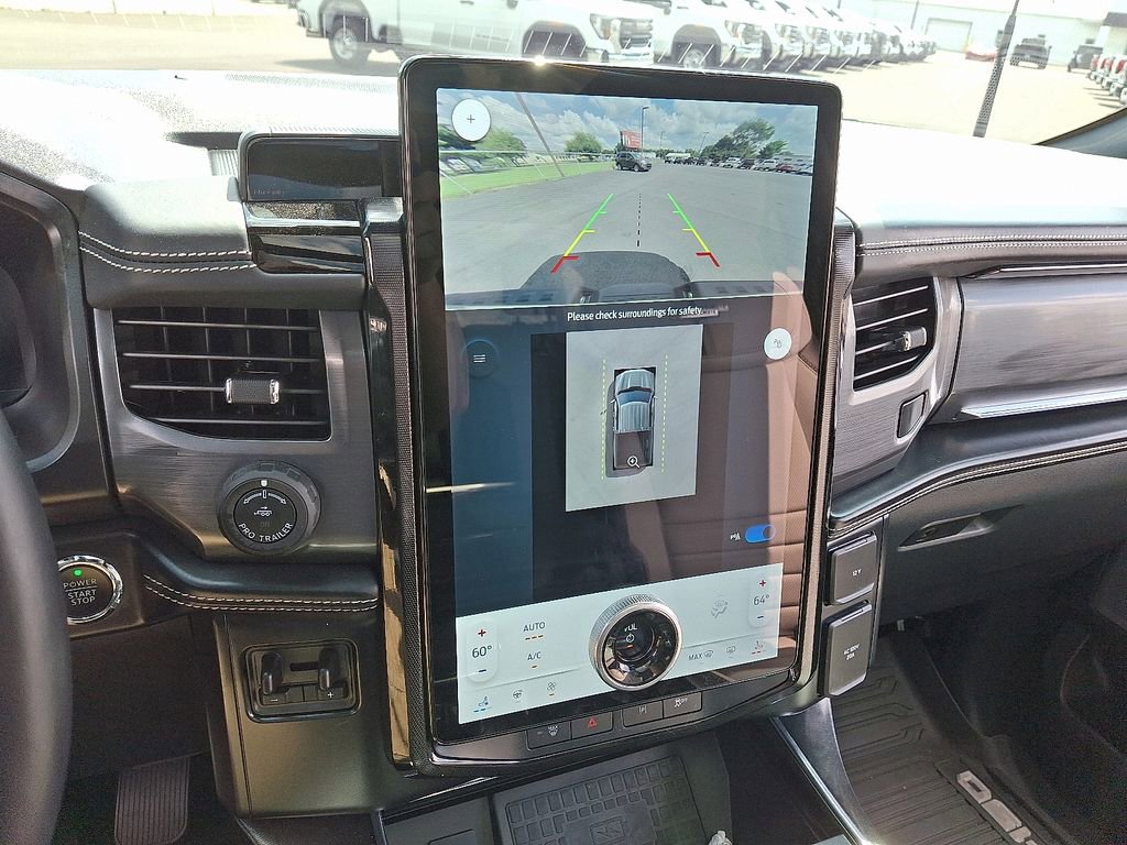 2022 Ford F-150 Lightning Platinum photo 18