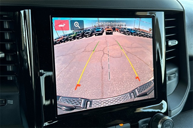 2025 Ram 1500 Tradesman photo 3