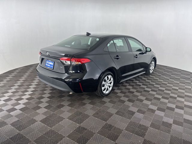 2024 Toyota Corolla LE photo 5