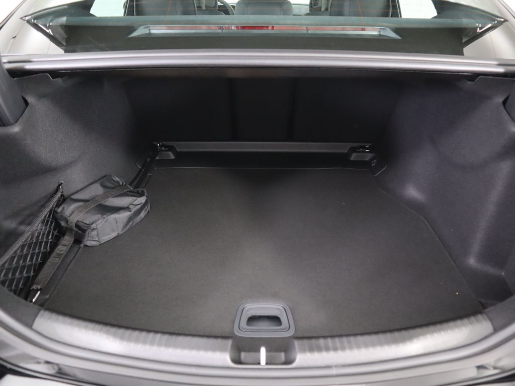 2025 Mercedes Benz C 300 photo 27