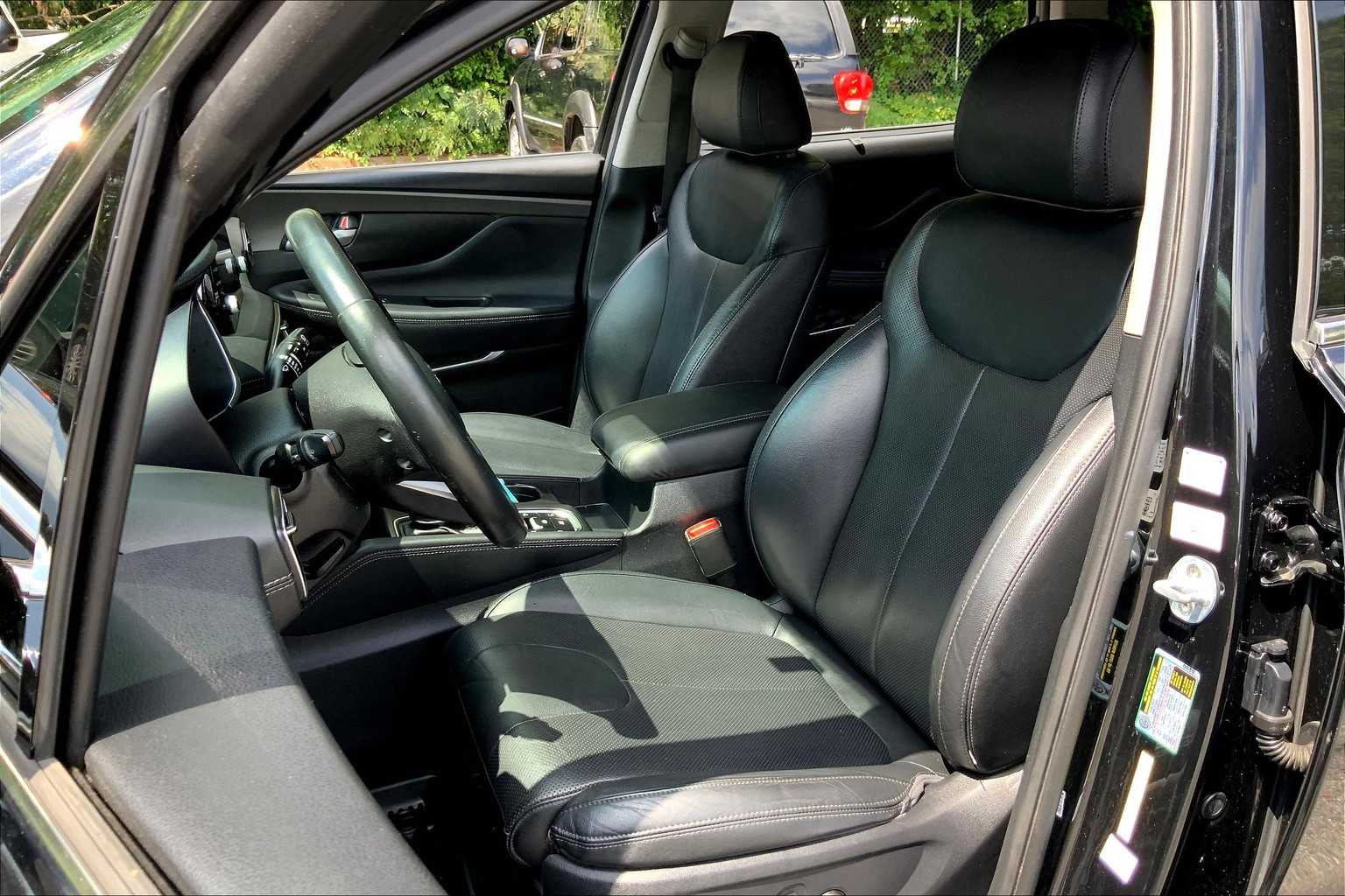 2020 Hyundai Santa Fe Limited photo 4