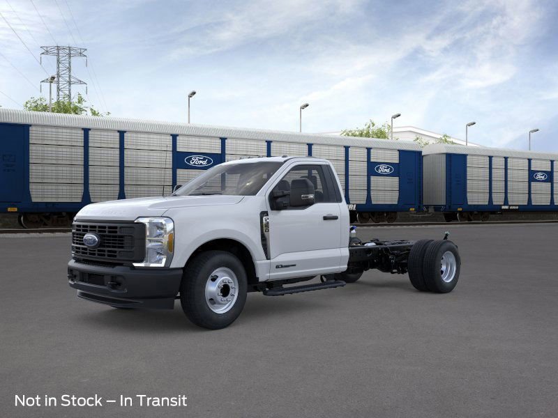2026 Ford F-350 Super Duty Chassis Cab XL's photo