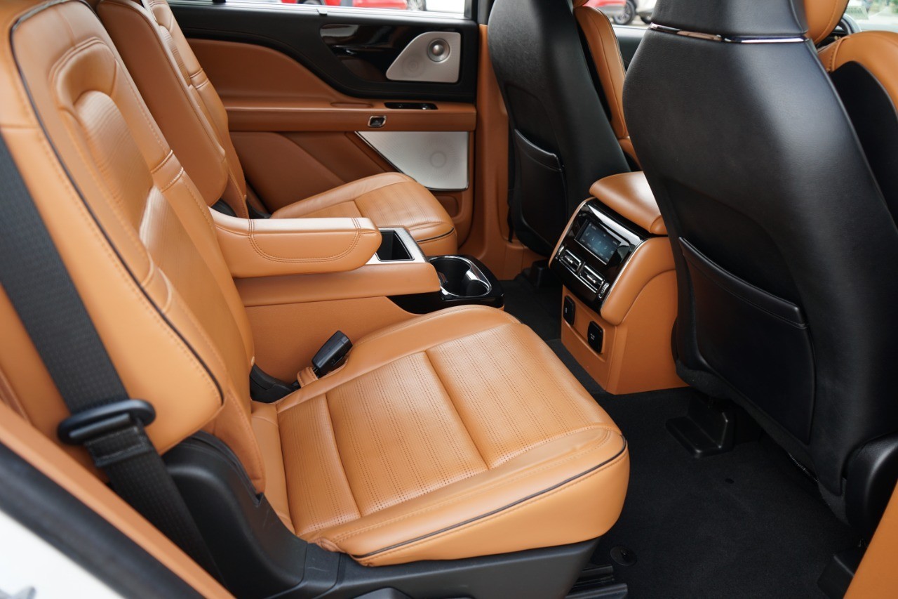2022 Lincoln Aviator Black Label photo 32