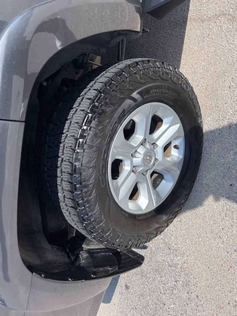 2022 Toyota 4Runner SR5 photo 26