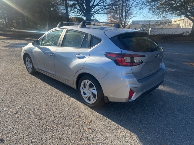 2024 Subaru Impreza Base photo 3