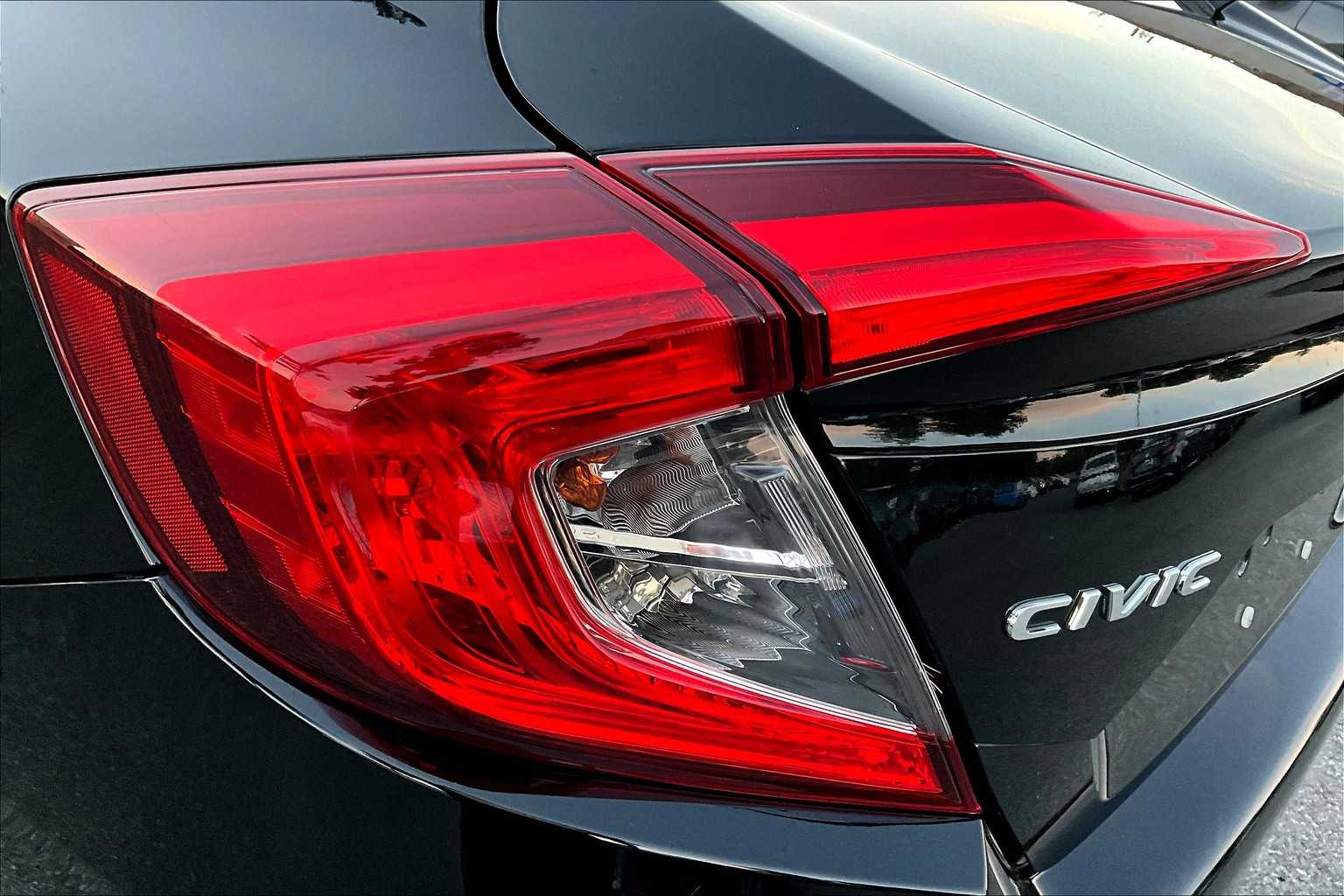 2019 Honda Civic LX photo 27