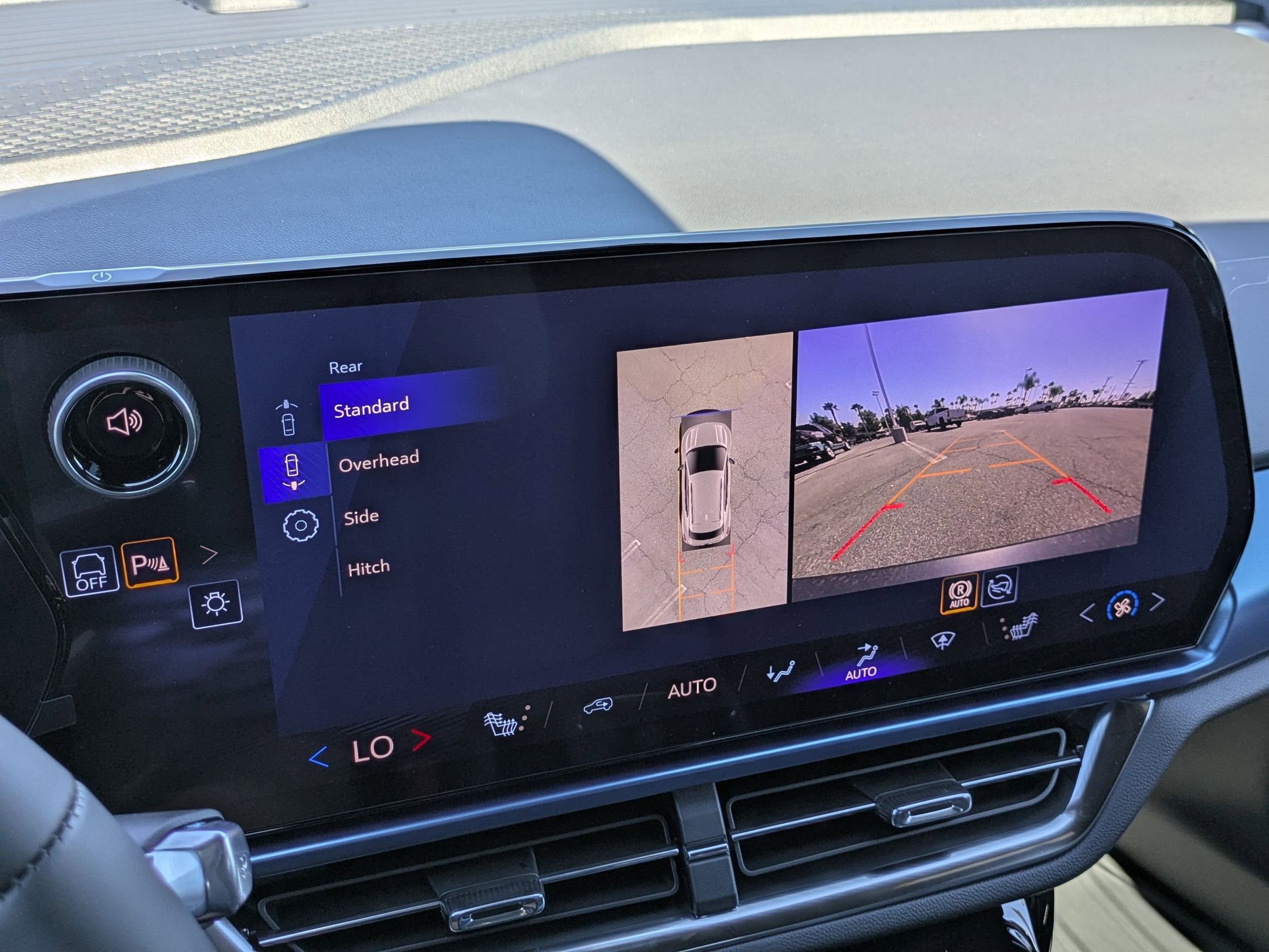 2026 Chevrolet Equinox EV 1LT photo 16