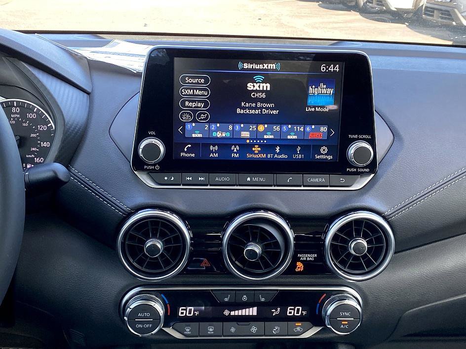 2025 Nissan Sentra SV photo 10