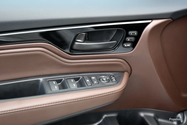 2026 Honda Odyssey Touring photo 6