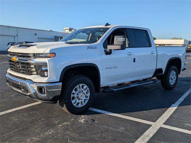 2026 Chevrolet Silverado 2500HD LT photo 3