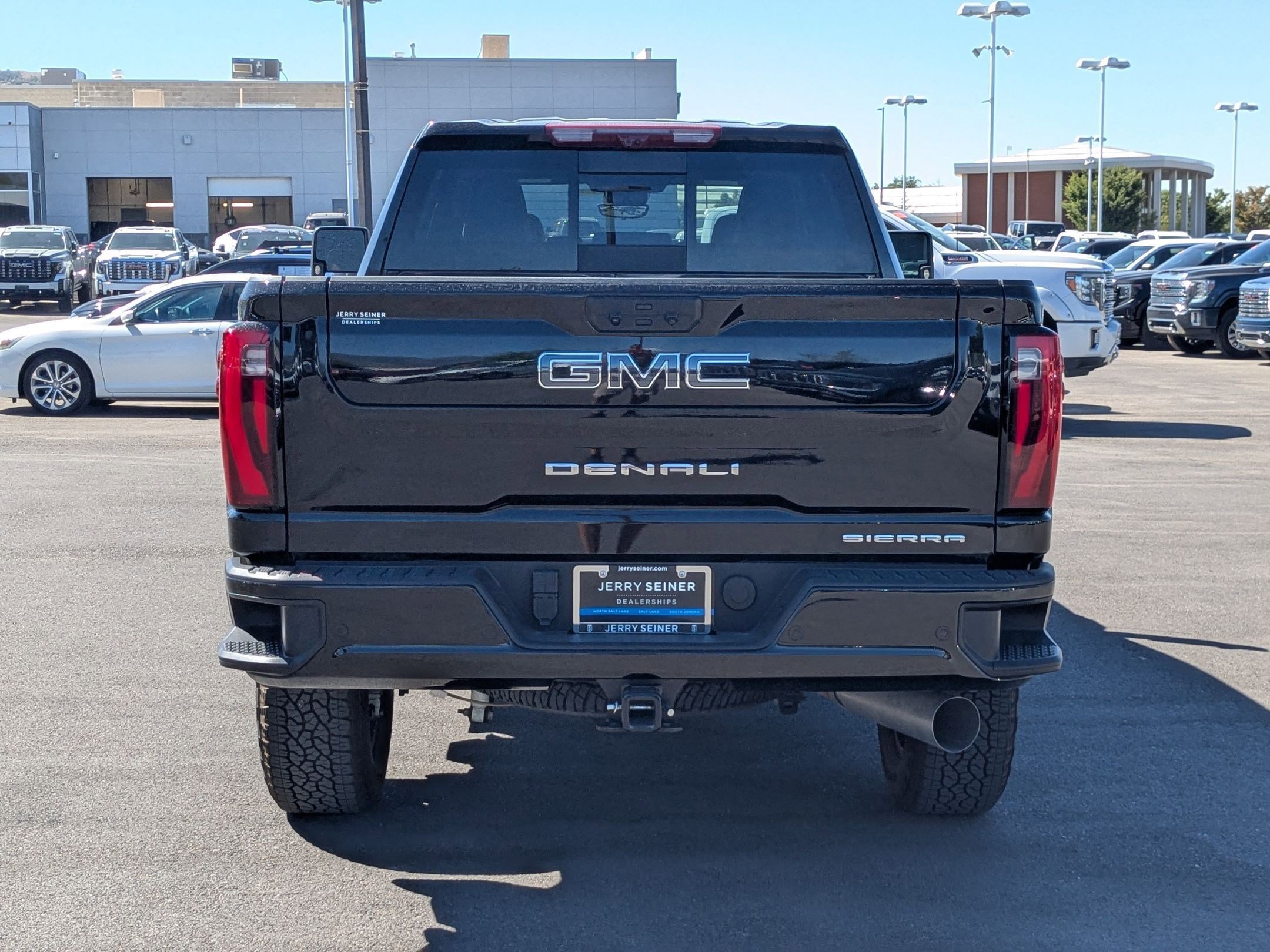 2024 Gmc Sierra 3500 HD Denali Ultimate photo 4
