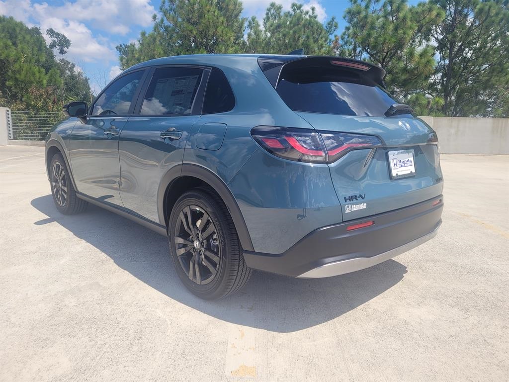 2026 Honda HR-V Sport photo 4