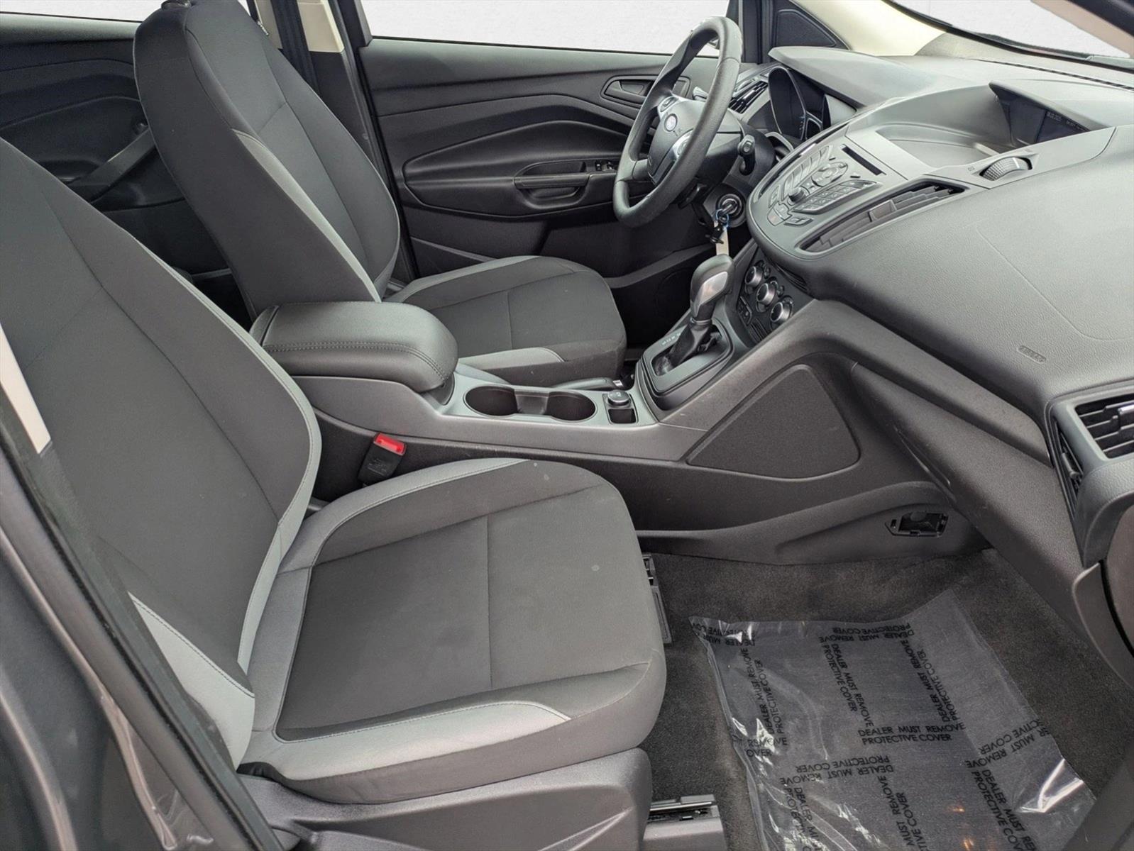 2014 Ford Escape S photo 18
