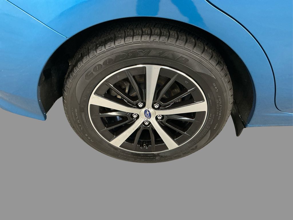 2019 Subaru Impreza Premium photo 15