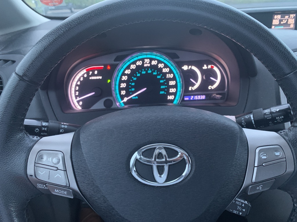 2011 Toyota Venza Base photo 2