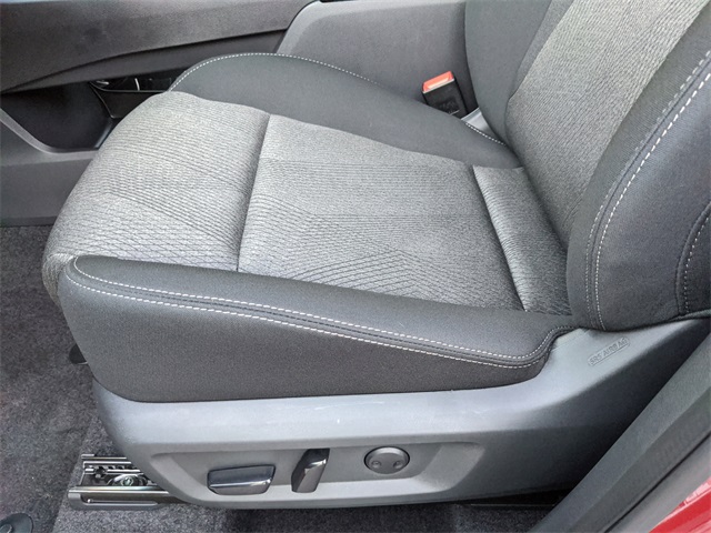 2026 Nissan Rogue SV photo 14
