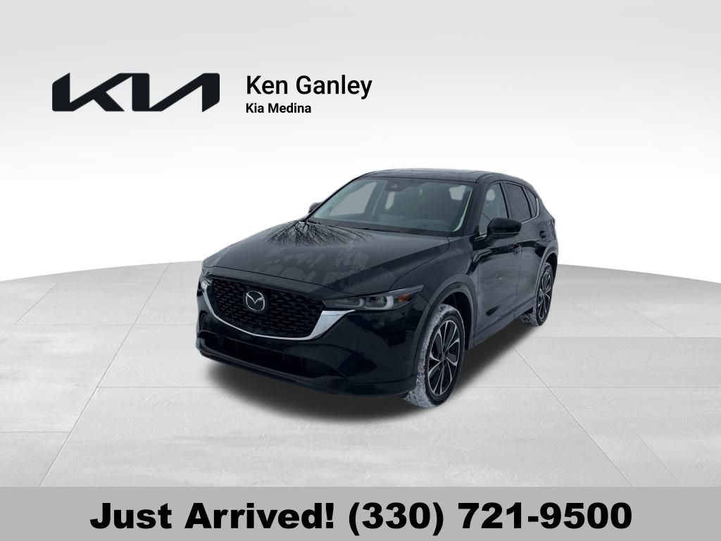 2023 Mazda CX-5 S Premium package's photo