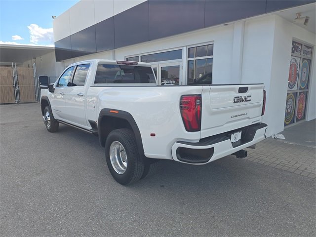 2024 Gmc Sierra 3500 HD Denali Ultimate photo 4