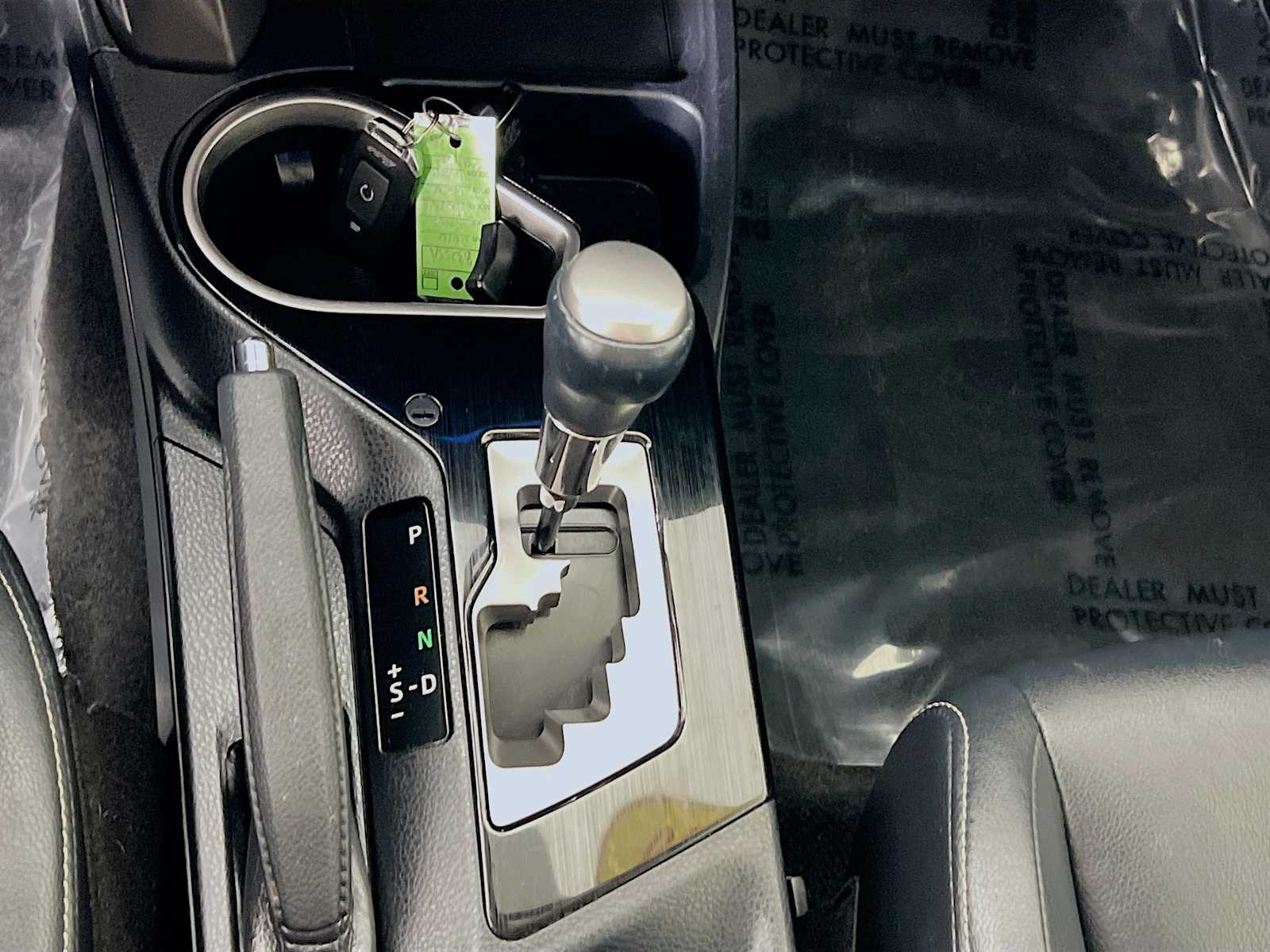 2016 Toyota RAV4 Hybrid Limited photo 16