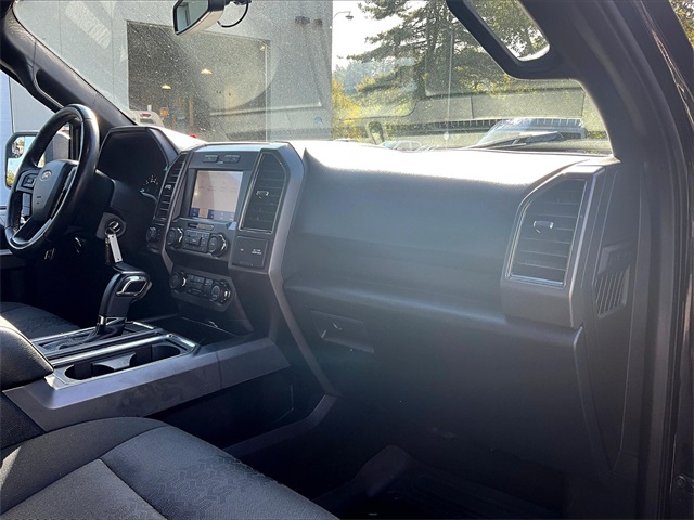 2020 Ford F-150 XLT photo 16